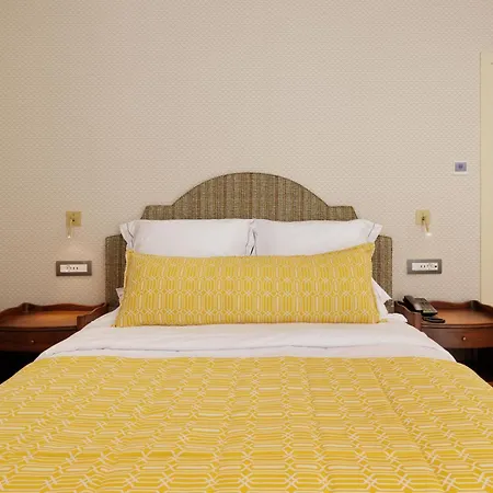 Botti 3* Corfu (city)